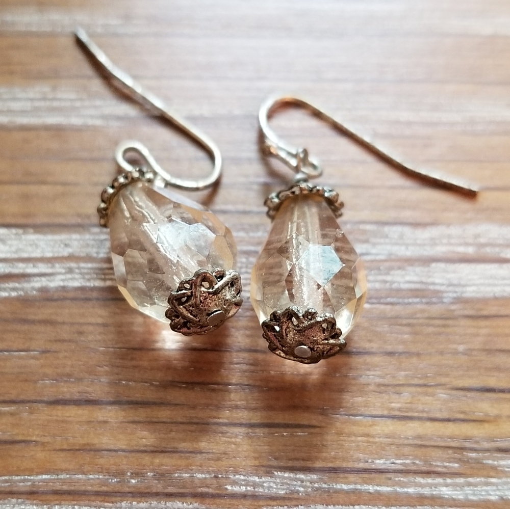 🎉 5 for $25: Pretty Drop Earrings